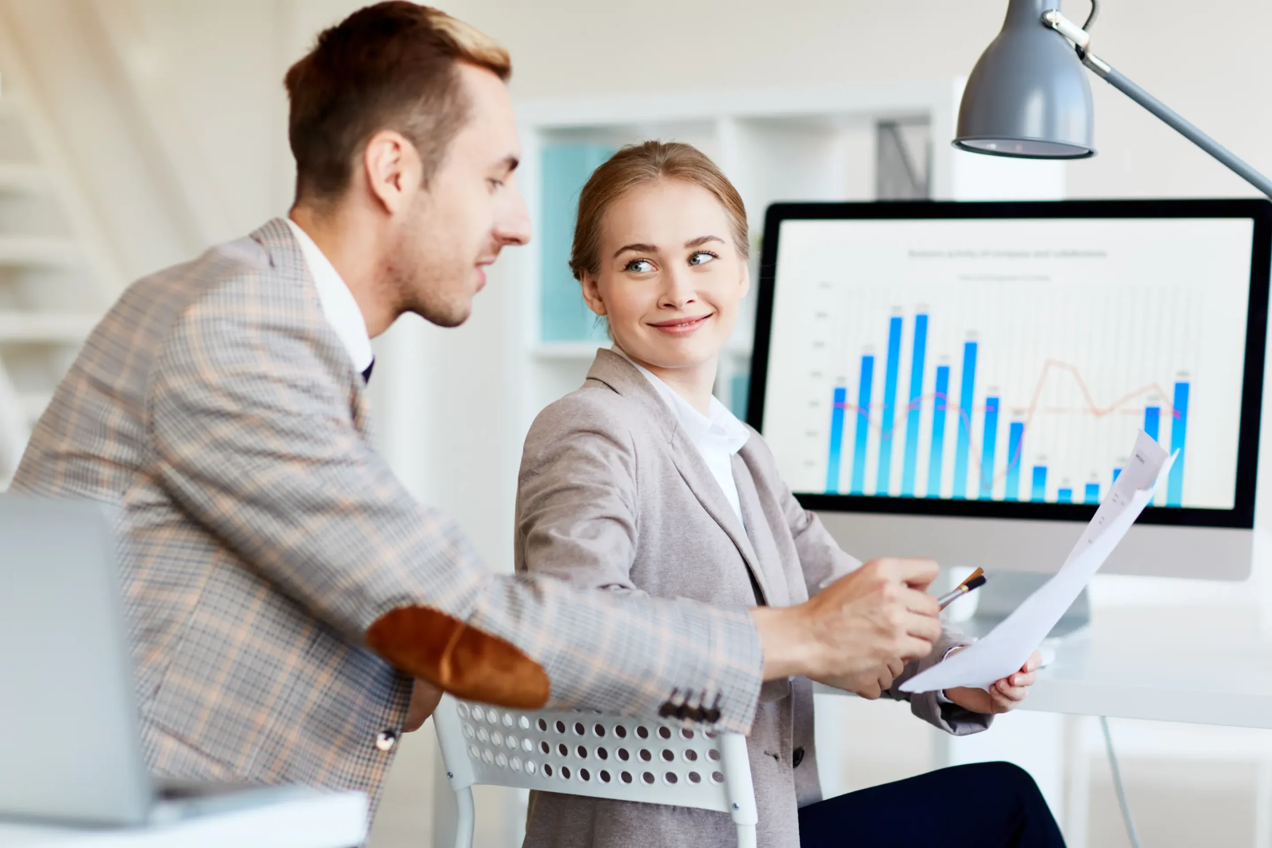 business-woman-person-businesswoman-man-businessman-1695954-pxhere.com