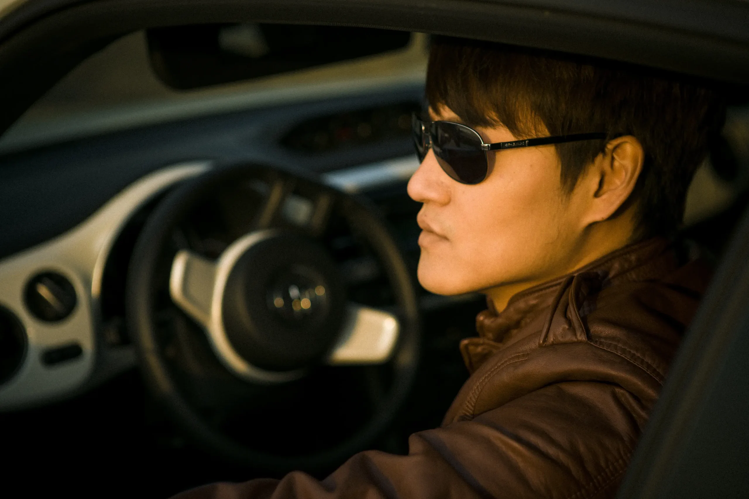 man-person-people-hair-car-driving-1044520-pxhere.com