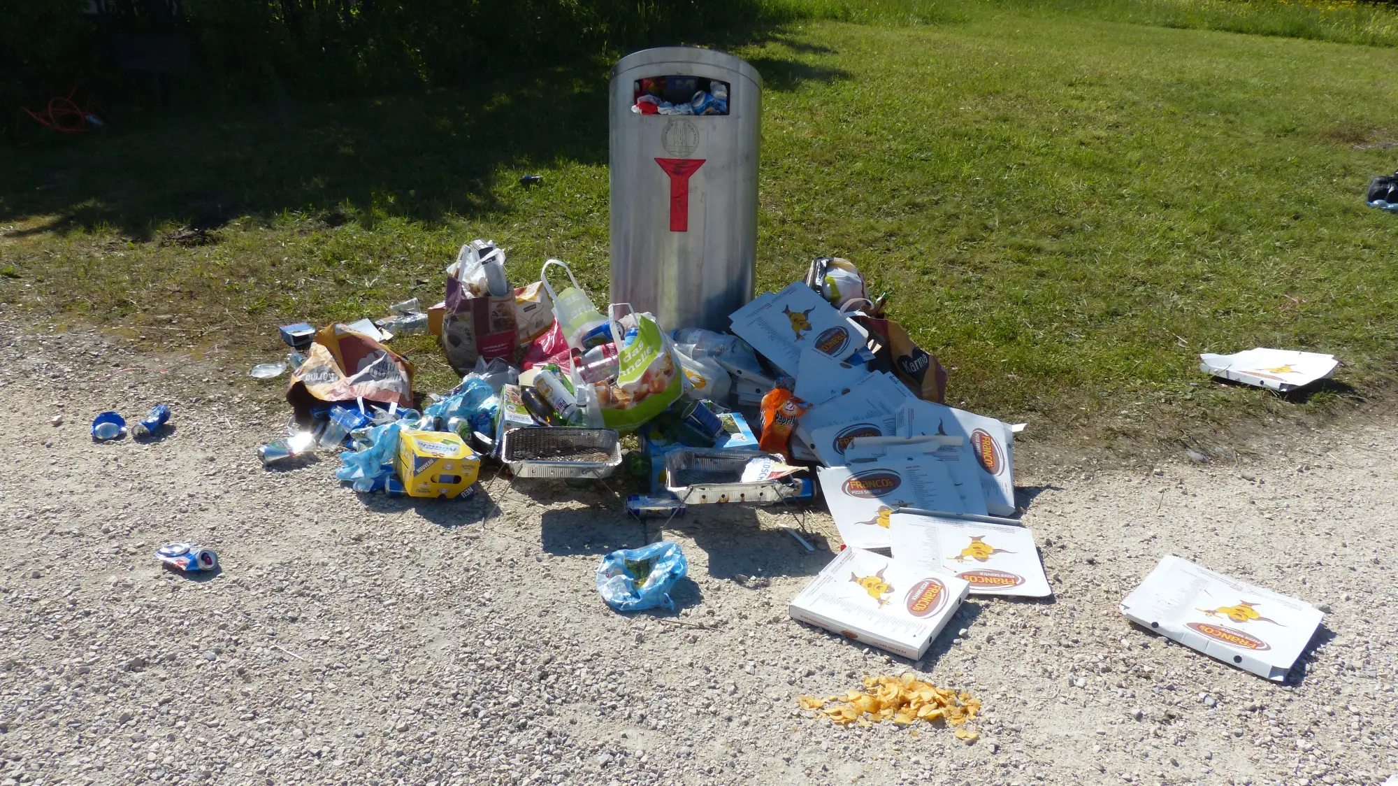 play-environment-litter-waste-garbage-pollution-1332753-pxhere.com